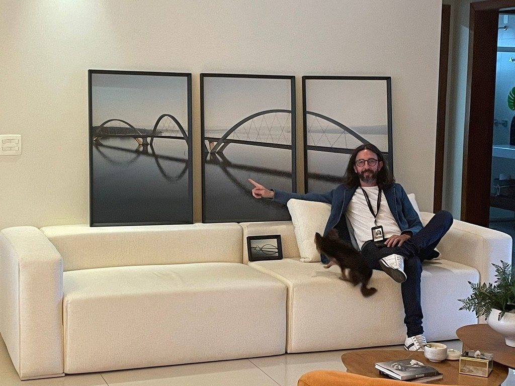 Eduardo F. S. Lima com suas fotografias